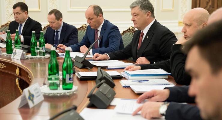 Президент хочет сменить формат АТО на Донбассе