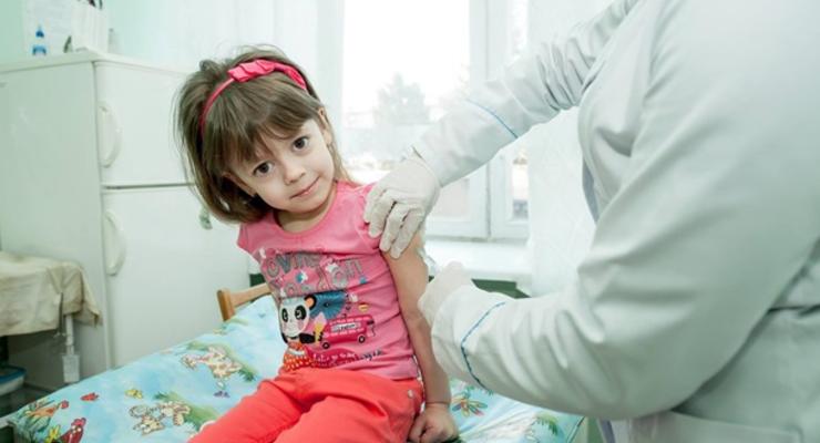 В Украине запретили партию вакцины от кори