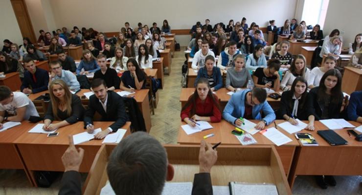 Число студентов из Крыма выросло - МОН