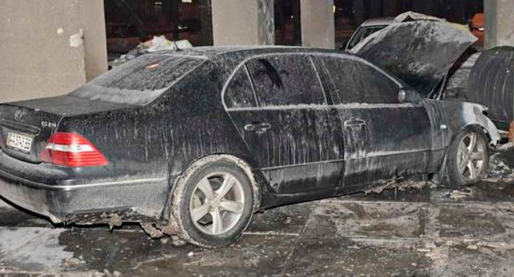 В Киеве сожгли Lexus адвоката, который вел дело против депутата облсовета