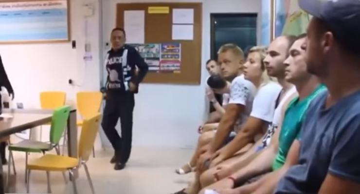 Таиланд депортирует российских "секс-инструкторов"