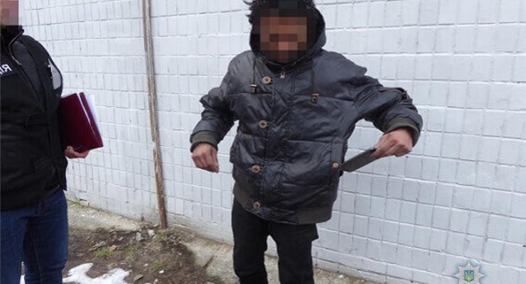 Киевляне поймали грабителя, забравшего у ребенка мобильный