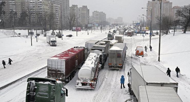 В Киев ограничат въезд грузовикам