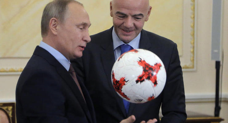 Путин сыграл в футбол прямо в стенах Кремля