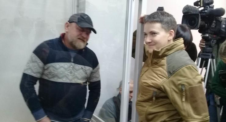 Савченко пришла на суд к Рубану "выразить уважение"