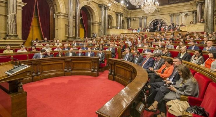 В Каталонии отложили избрание лидера