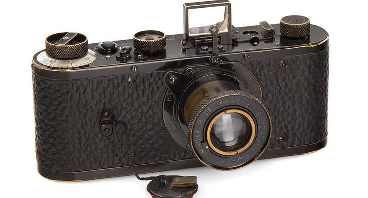 Одна из первых фотокамер продана за рекордные 2,4 млн евро