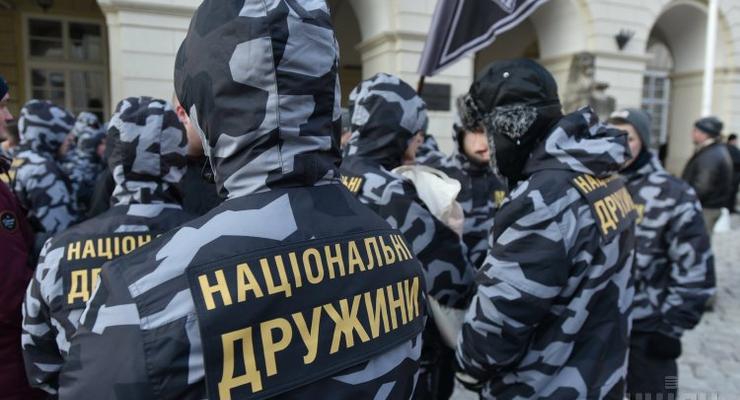 Полиция не заключала договор с Нацдружинами - Аваков