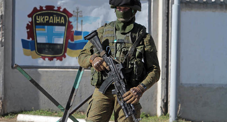 Блеф спас украинских военных от штурма в Крыму - Турчинов