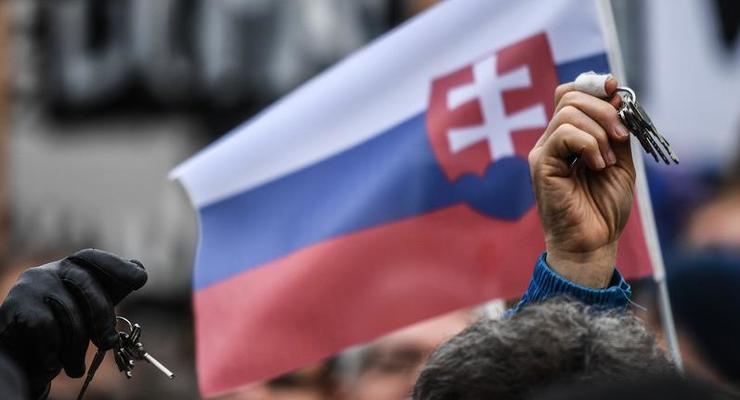 Словакия отказалась признавать выборы в Крыму