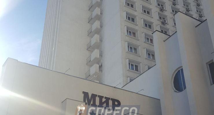 В Киеве с 15 этажа гостиницы выпал мужчина - СМИ