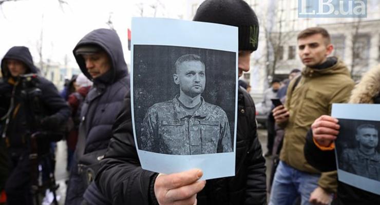 Смерть Волошина: под АП требуют уволить губернатора Савченко