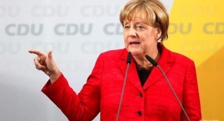 Меркель раскритиковала действия РФ и Турции в Сирии