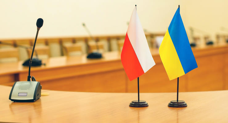 Украина готова разрешить эксгумацию польских жертв