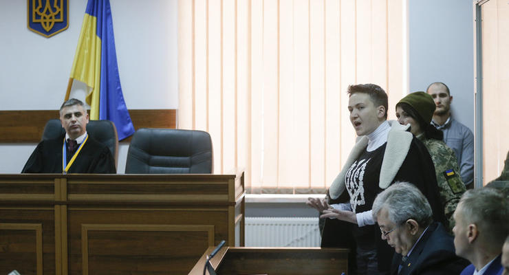 Савченко обматерила прокурора за сравнение с ГРУшниками