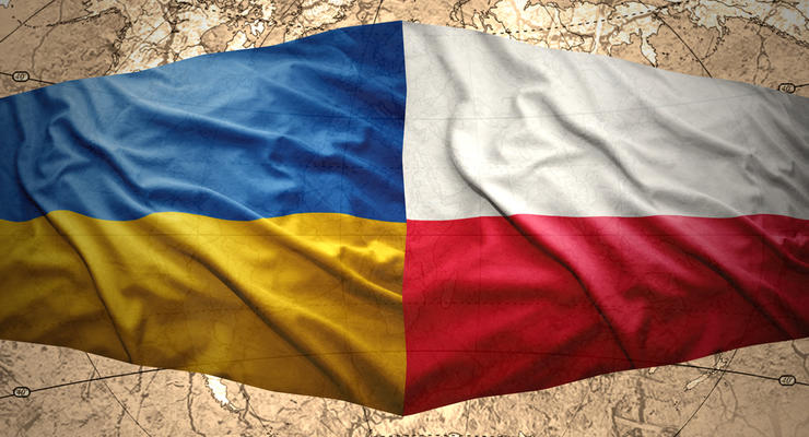 МИД Польши: Героизация Украиной преступников отравляет отношения