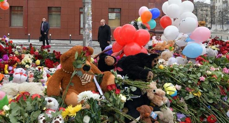 В России объявлен траур из-за трагедии в Кемерово