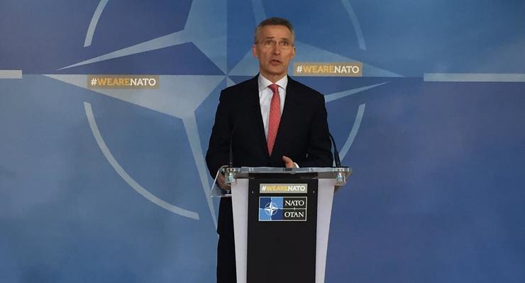 НАТО высылает семь российских постпредов