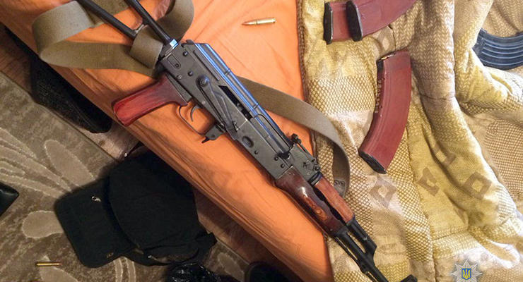 В Хмельницкой области задержаны подпольные торговцы оружием