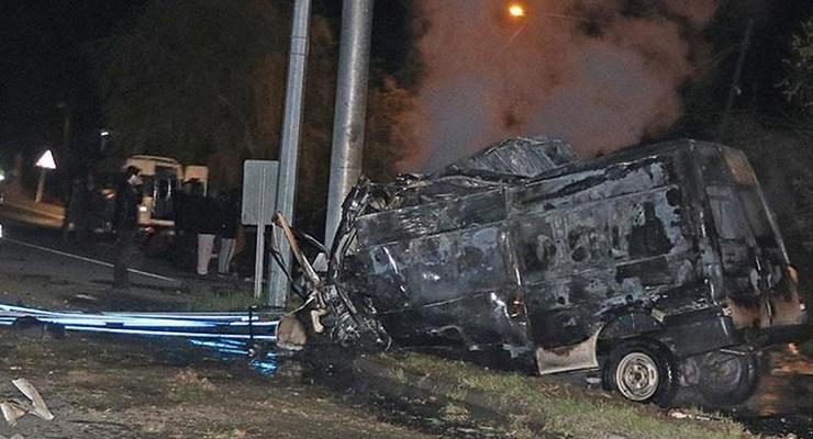В Турции разбился микроавтобус: погибли 17 нелегалов