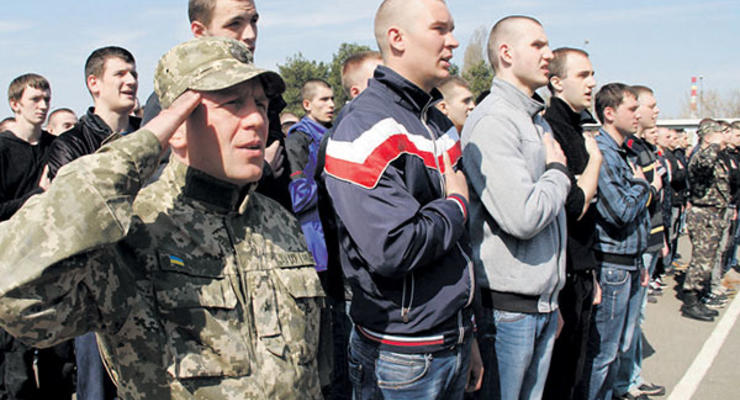 В Украине стартовал весенний призыв в армию
