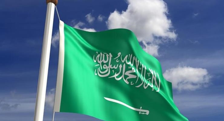 Саудовская Аравия перехватила ракету хуситов над нефтяными объектами