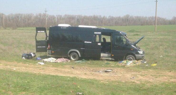 В Крыму столкнулись электричка и микроавтобус: пять жертв