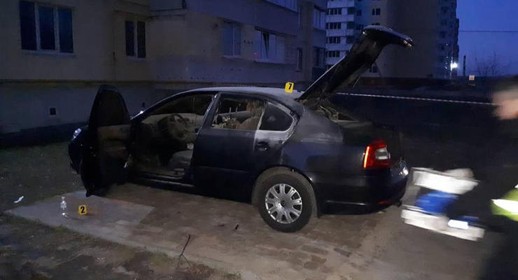 В Полтавской области сожгли авто депутата