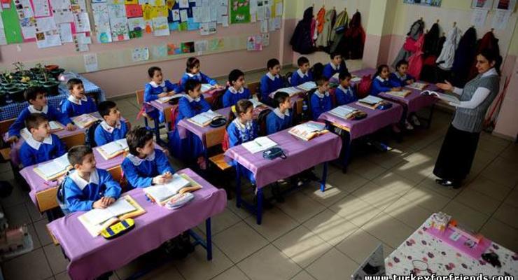 Во всех школах Турции будут преподавать украинский язык