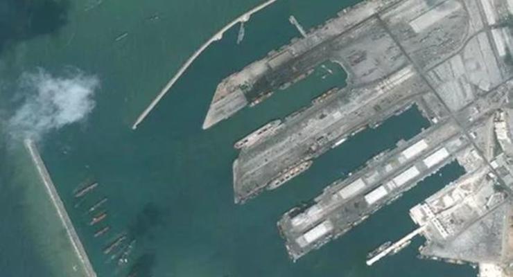 РФ вывела корабли из порта в Сирии после угроз Трампа