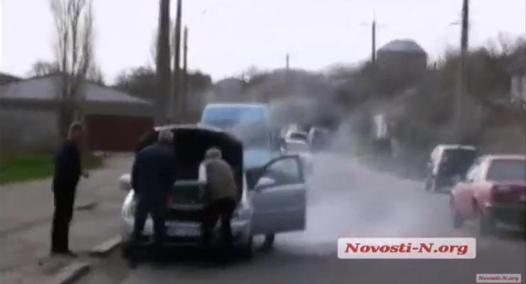 В Николаеве на дороге загорелось такси