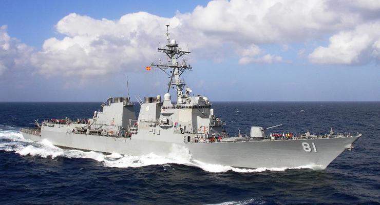 Эсминец США с ракетами Томагавк вошел в Средиземное море