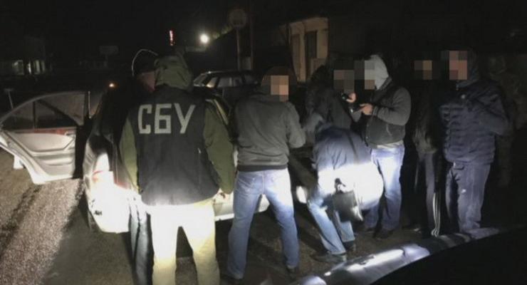 Банду псевдополицейских задержали в Днепропетровской области