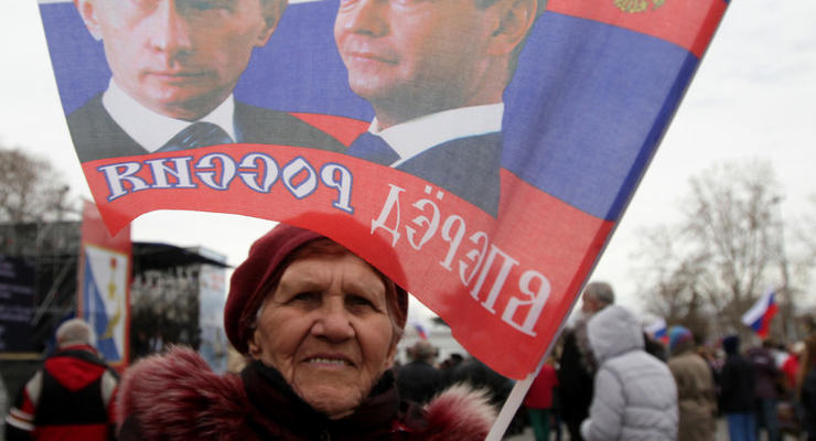 Крымчан хотят лишать гражданства: Порошенко внес проект закона