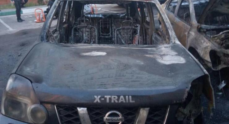 В Одессе в элитном районе сожгли четыре автомобиля