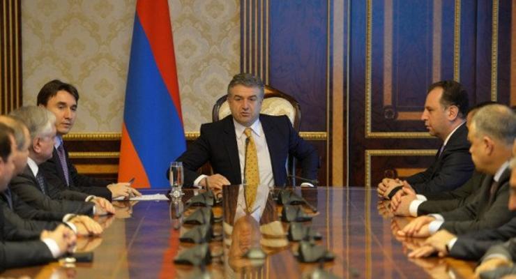 Отставка Саргсяна: кабмин Армении провел экстренное заседание