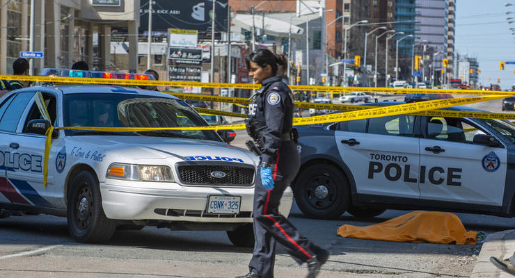 Жертвами наезда в Торонто стали девять человек