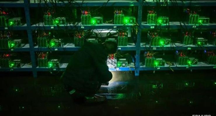 600 компьютеров для майнинга биткоинов арестовали в Китае