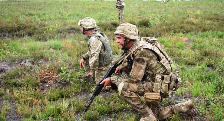 На Донбассе ранения получили четыре бойца ВСУ