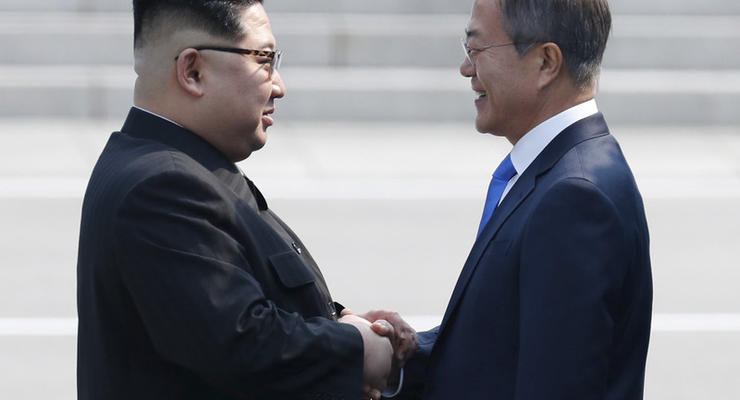 Лидеры КНДР и Южной Кореи встретились