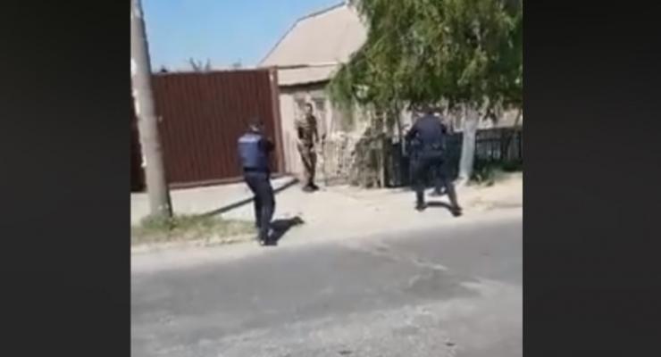 В Запорожье полицейские расстреляли мужчину с топором в руках - СМИ