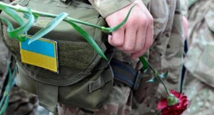 На Донбассе покончил c жизнью украинский военный