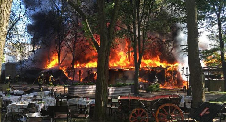 В Одессе возник масштабный пожар в кафе