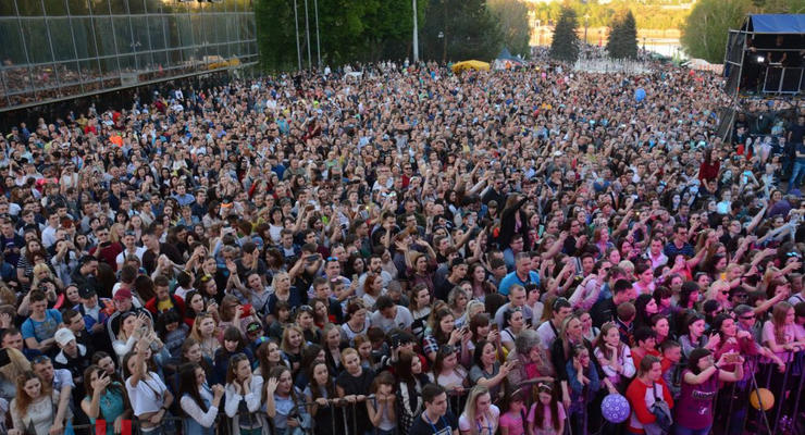 Концерт российских артистов в Донецке собрал 10 тысяч человек