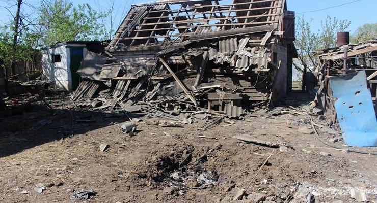 Сутки в Донбассе: 22 обстрела, ранены трое военных