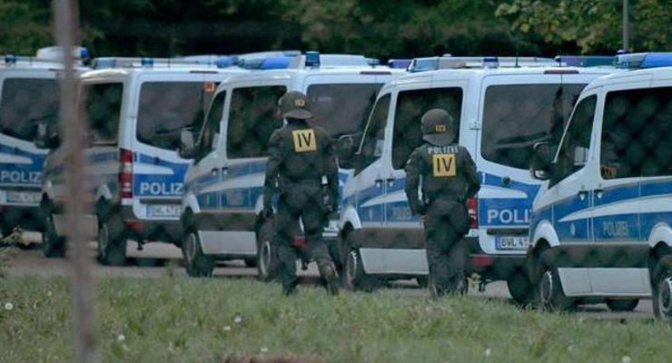 Нападение на полицейских в Германии: в лагере беженцев провели спецоперацию