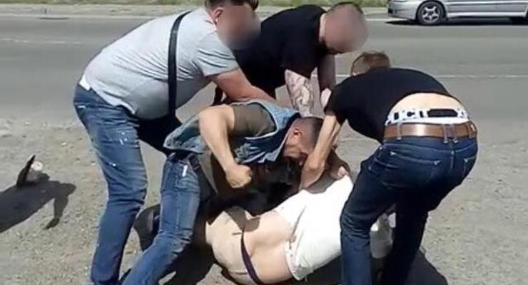 В Киеве задержали троих участников потасовки, в которой подстрелили СБУшника