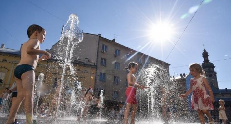 Лето в Украине обещают сухое и жаркое