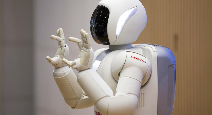 Швейцарский банк заменил сотрудников роботами