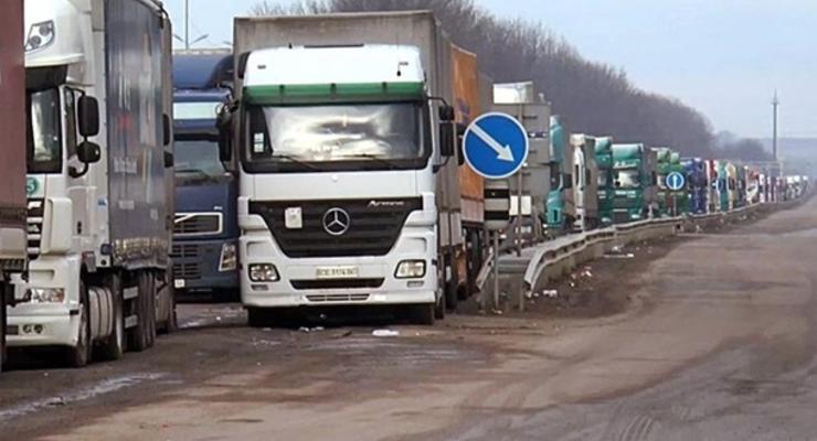 На дорогах Украины ограничат движение автомобилей